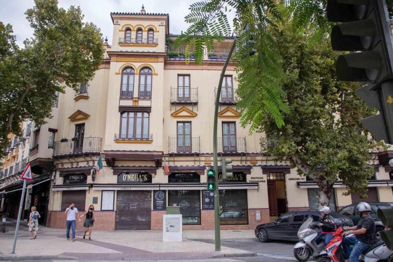 Monkeys Apartments Adriano & Terrace Seville Exterior photo