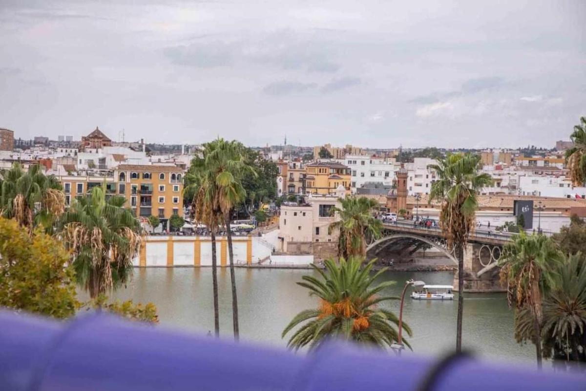 Monkeys Apartments Adriano & Terrace Seville Exterior photo