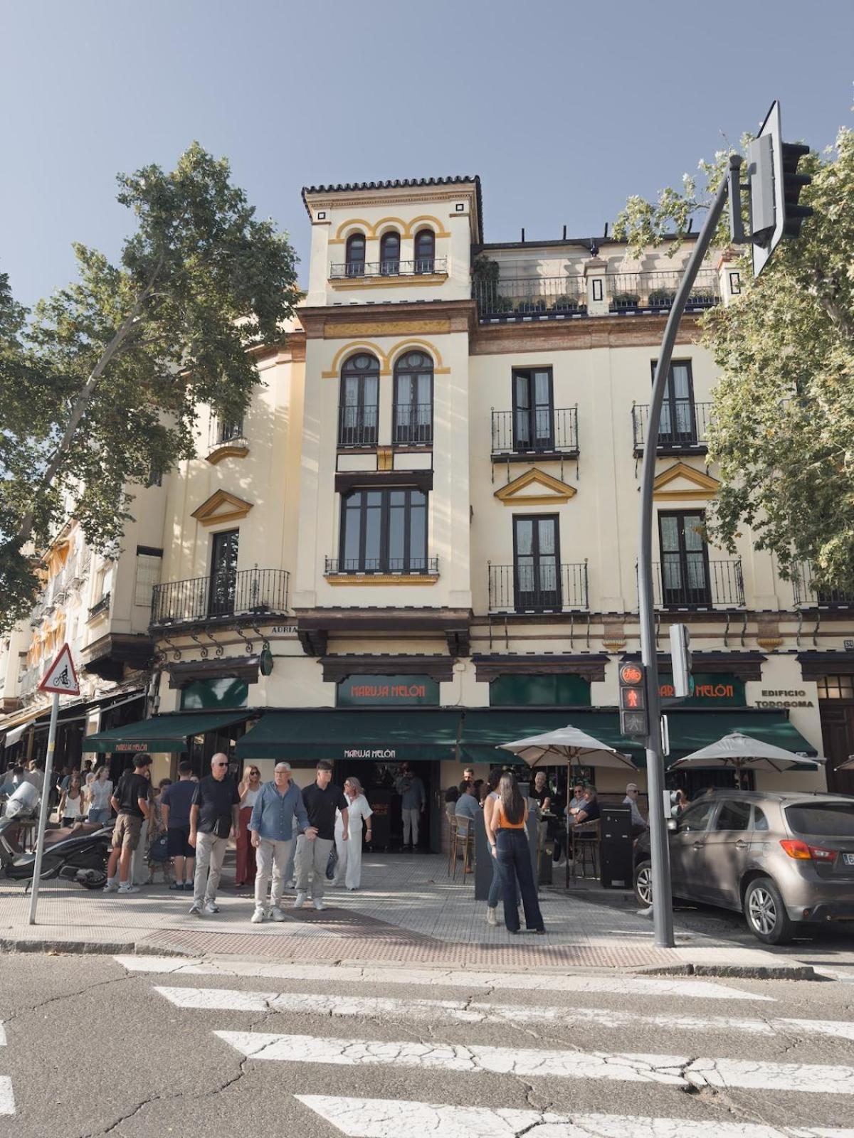 Monkeys Apartments Adriano & Terrace Seville Exterior photo
