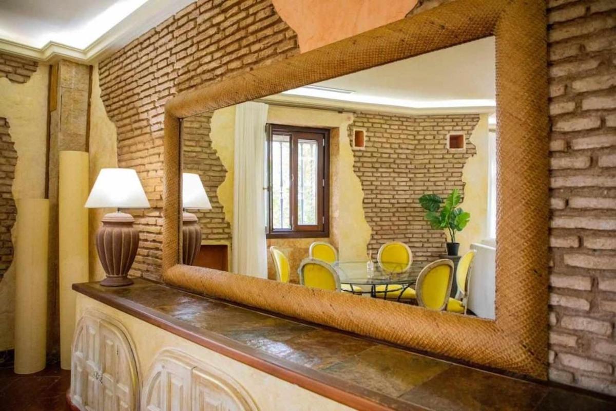 Monkeys Apartments Adriano & Terrace Seville Exterior photo